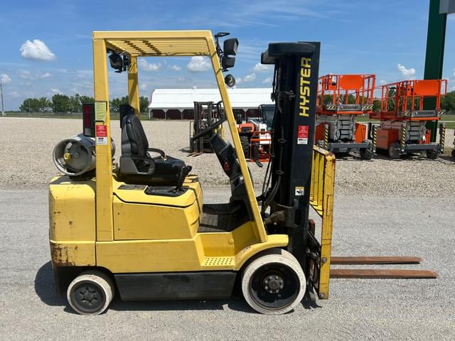 Image of Hyster S50XM equipment image 3