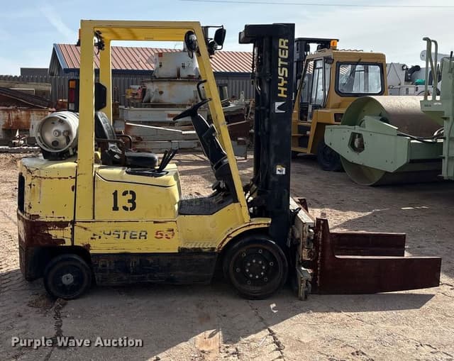 Image of Hyster S50XM equipment image 3