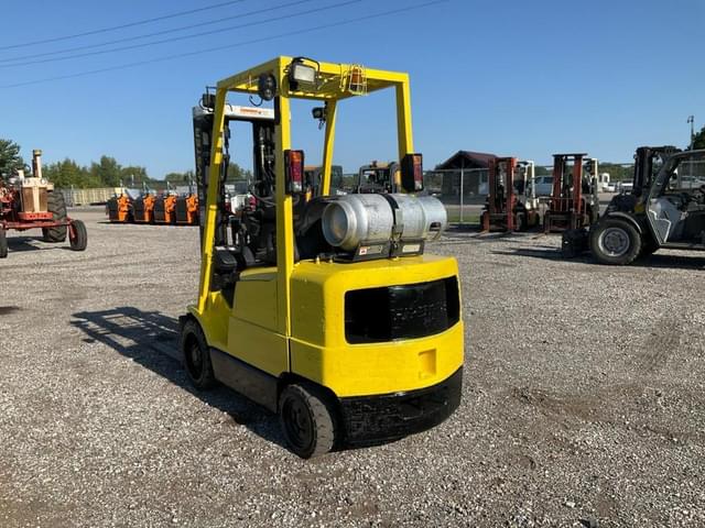 Image of Hyster S50XM equipment image 2