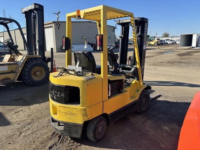 Image of Hyster S50XM equipment image 2