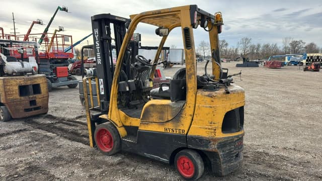 Image of Hyster S60FT equipment image 2