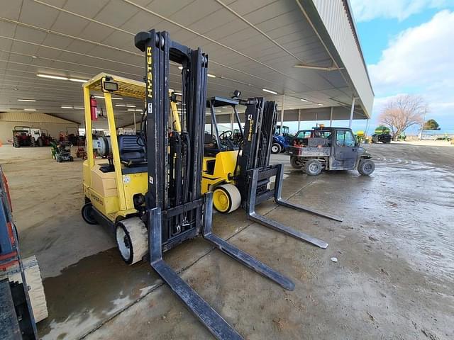 Image of Hyster S60XM equipment image 2