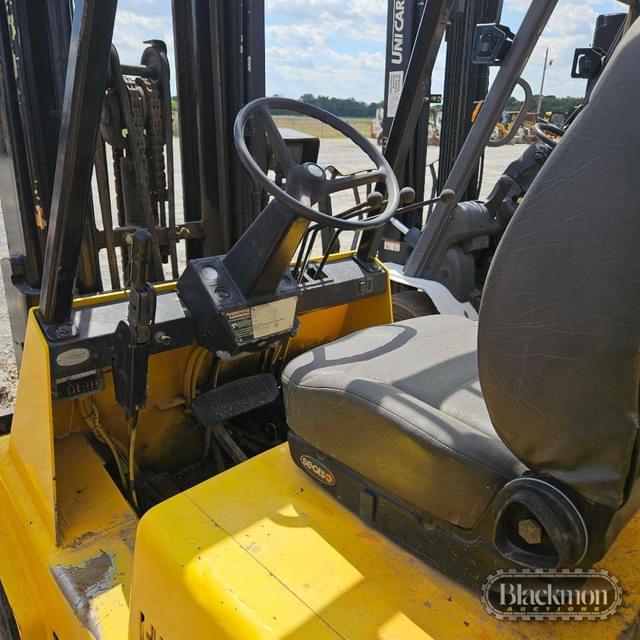 Image of Hyster S80 equipment image 2