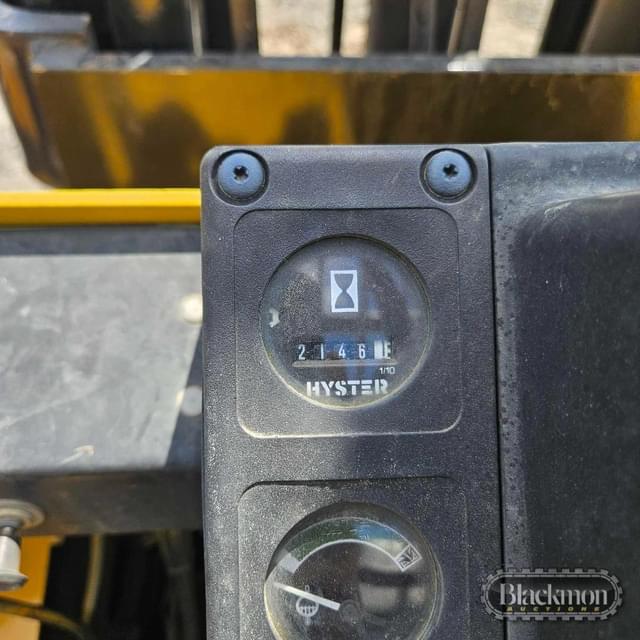 Image of Hyster S80 equipment image 3
