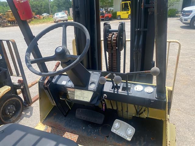 Image of Hyster S80XL2 equipment image 4