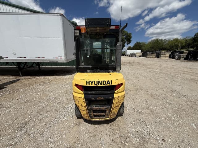Image of Hyundai 25D-9 equipment image 3