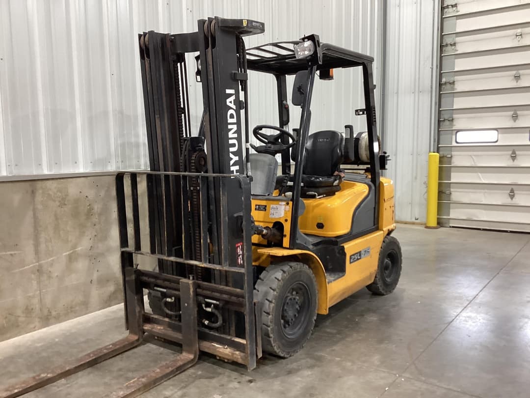 Image of Hyundai 25L-7A Image 1