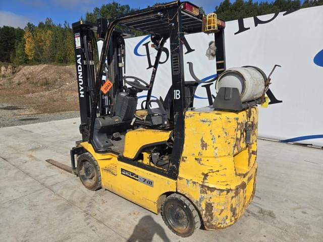 Image of Hyundai 25LC-7M equipment image 2