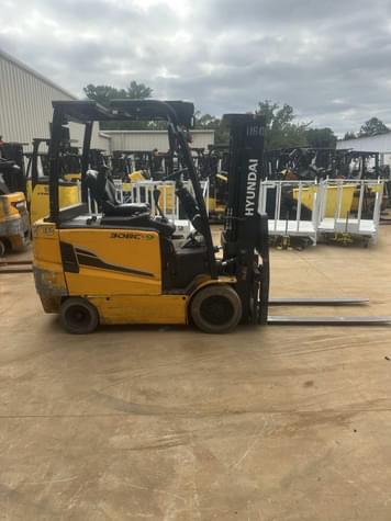 Main image Hyundai 30BC-9