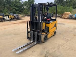 Hyundai 30BC-9 Image