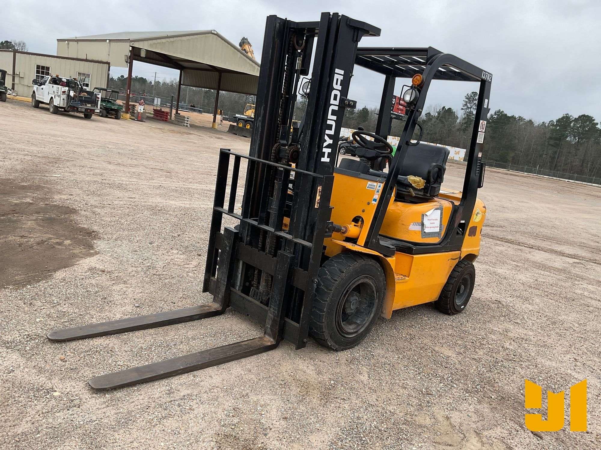 Hyundai HDF30-5 Equipment Image0