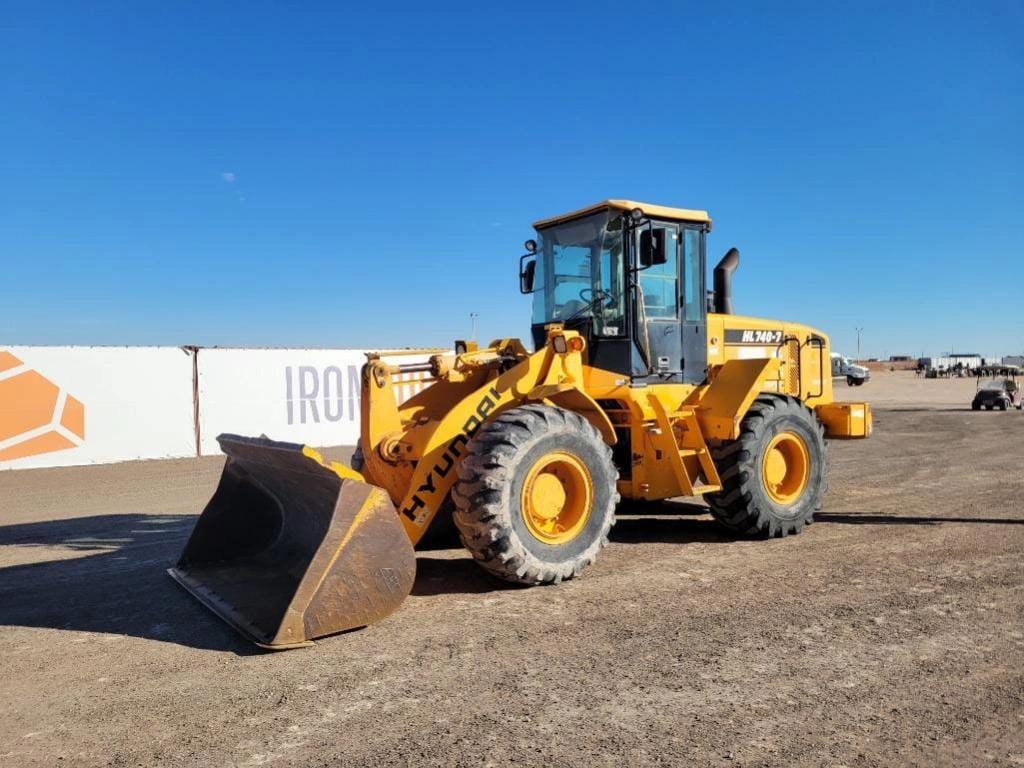 Hyundai HL740-7 Equipment Image0