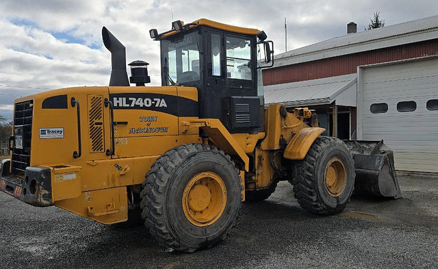 Image of Hyundai HL740-7A equipment image 3