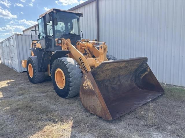 Image of Hyundai HL757-9 equipment image 4