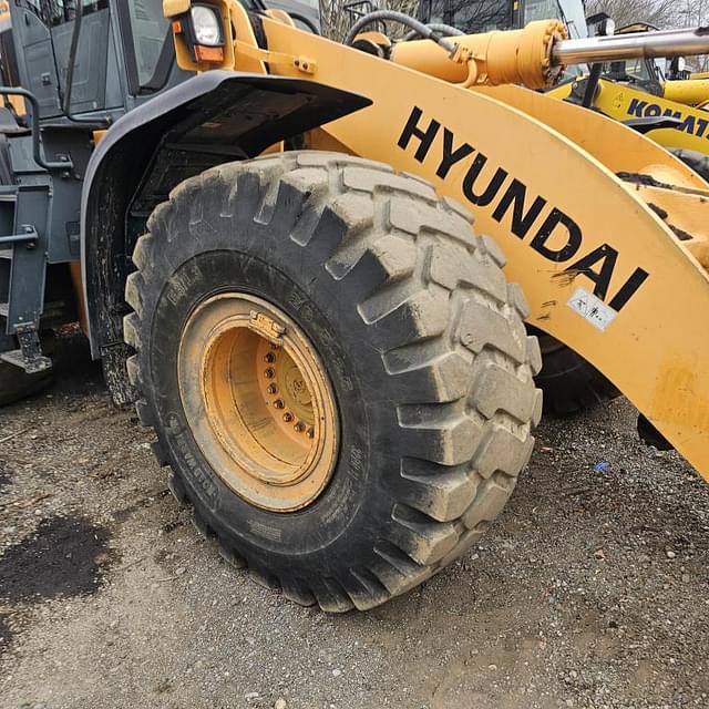 Image of Hyundai HL770-9 equipment image 3