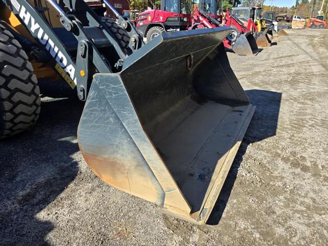 Image of Hyundai HL930A equipment image 3