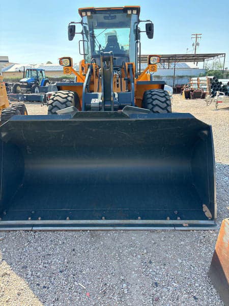 Image of Hyundai HL940A equipment image 2