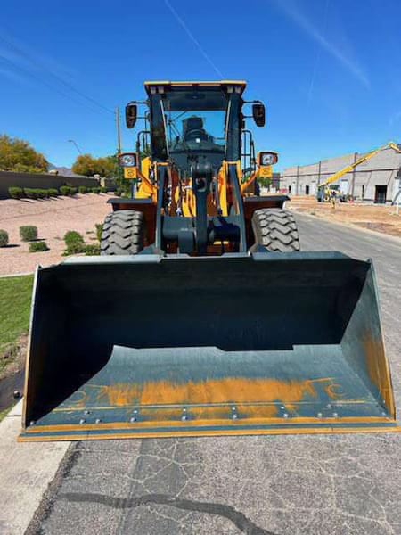 Image of Hyundai HL955A equipment image 2