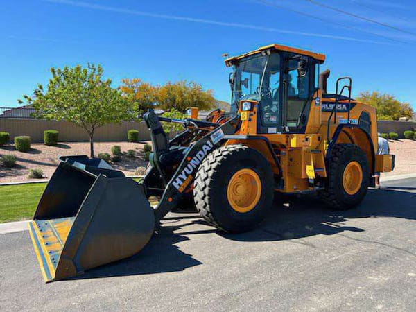 Hyundai HL955A Equipment Image0