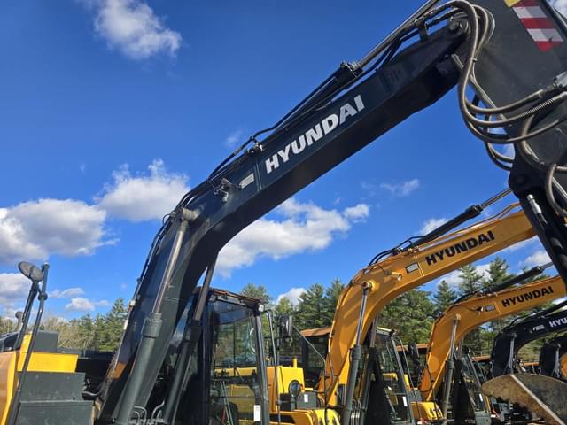 Image of Hyundai HX140AL equipment image 4