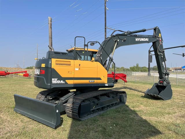 Image of Hyundai HX160AL equipment image 2