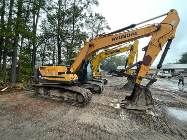 Image of Hyundai HX220L equipment image 1
