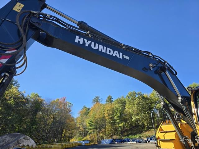 Image of Hyundai HX235A LCR equipment image 4