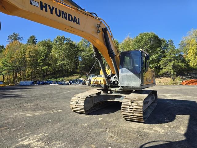Image of Hyundai HX300L equipment image 4