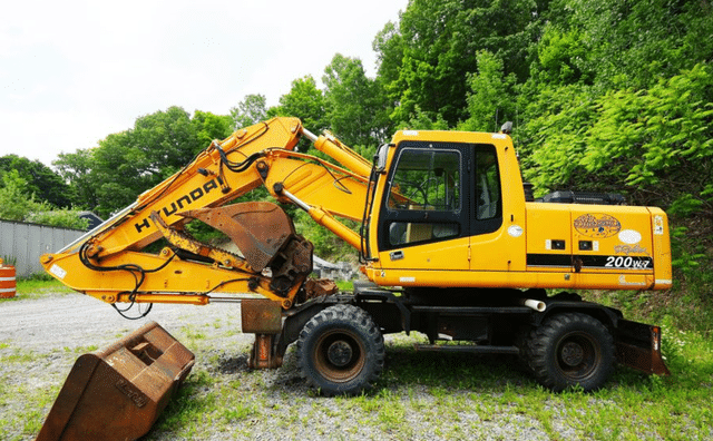 Image of Hyundai Robex 200W-7 equipment image 1