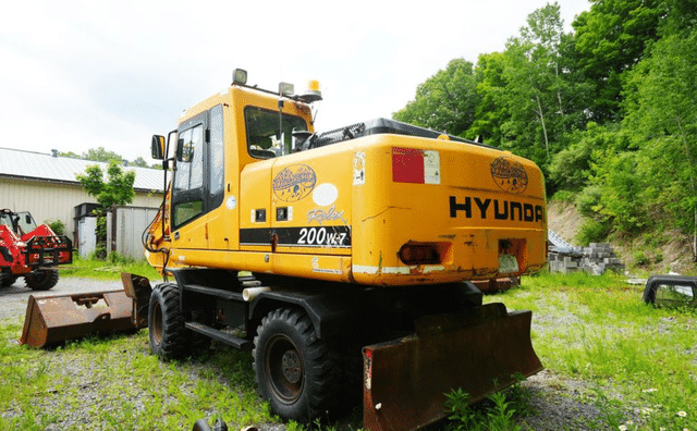 Image of Hyundai Robex 200W-7 equipment image 2