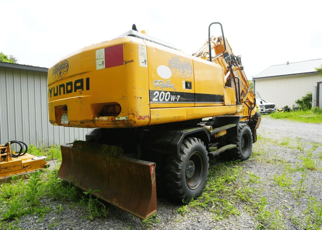 Image of Hyundai Robex 200W-7 equipment image 4