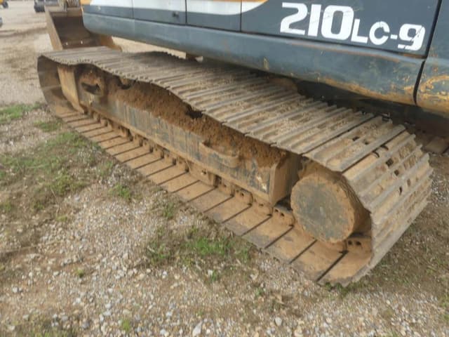 Image of Hyundai Robex 210LC-9 equipment image 4