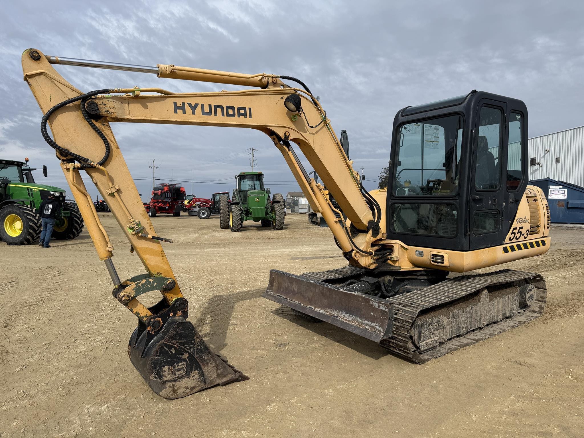 Hyundai 55-3 Equipment Image0