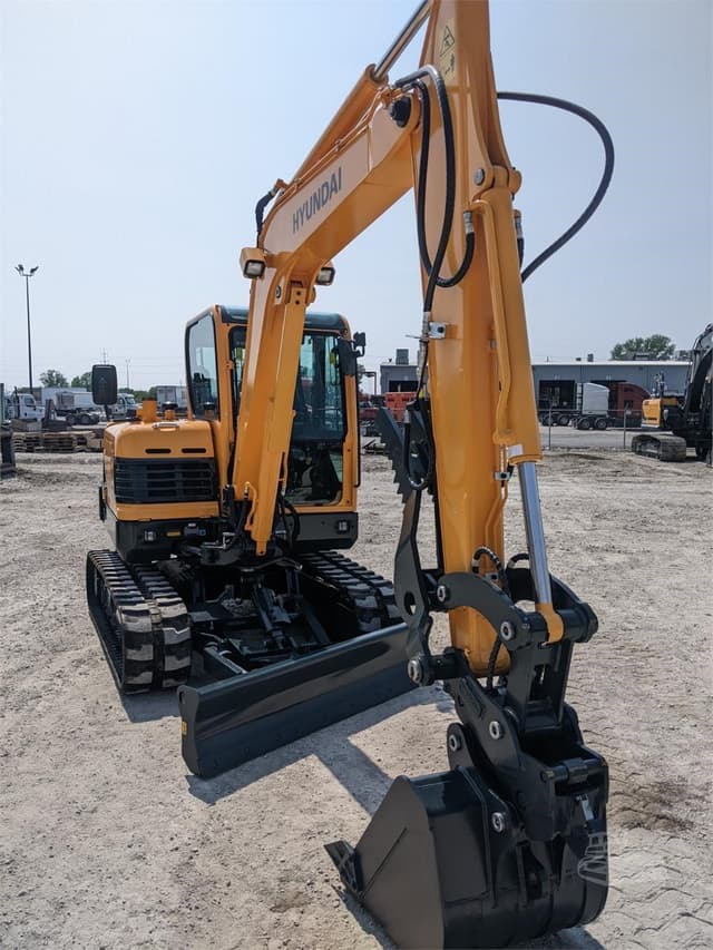 Image of Hyundai R55-9A equipment image 4