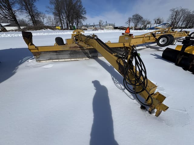 Image of Icon 16 equipment image 2