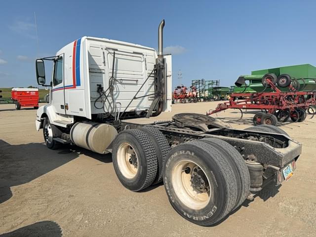 Image of Volvo N14 equipment image 2