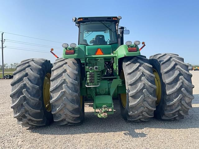 Image of John Deere 9330 equipment image 3