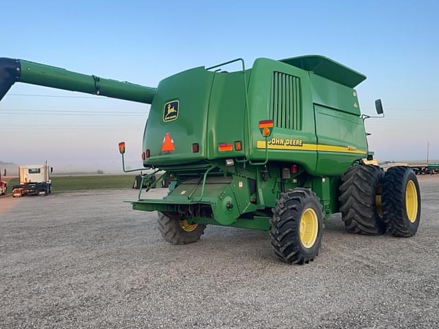 Image of John Deere 9750 STS equipment image 3