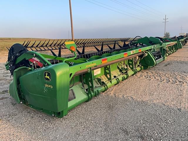 Image of John Deere 745FD equipment image 2