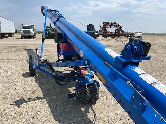 Image of Brandt GrainBelt 1547LP equipment image 3