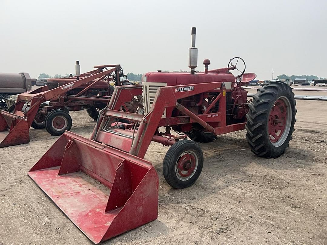 Image of Farmall 400 Primary image