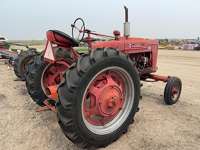 Image of Farmall M equipment image 3