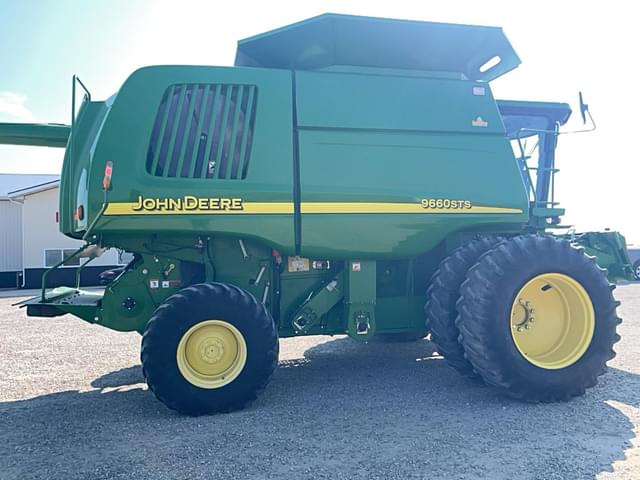 Image of John Deere 9660 STS equipment image 3
