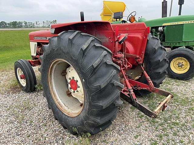 Image of International Harvester 574 equipment image 4
