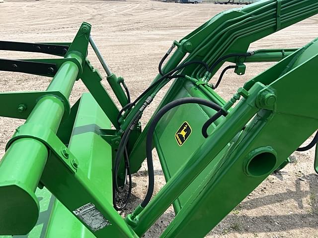 Image of John Deere 158 equipment image 4