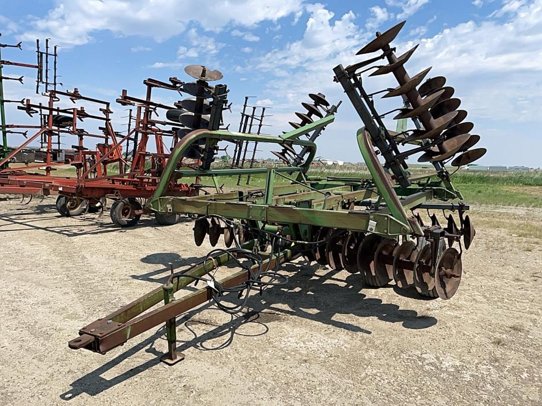 Image of John Deere 230 Primary image