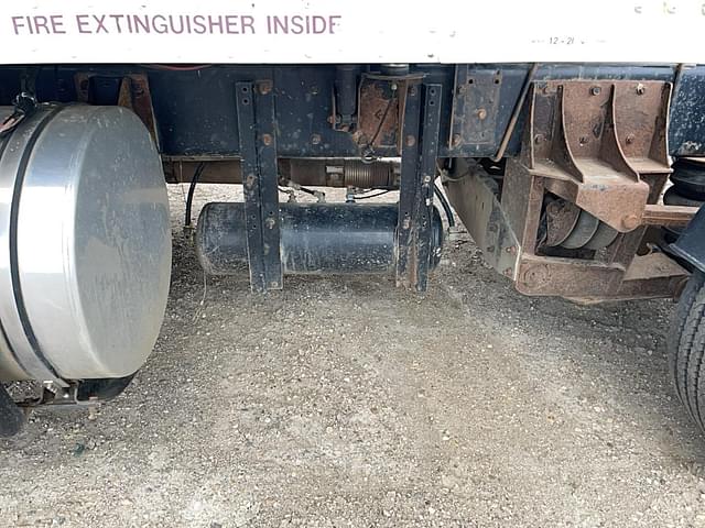 Image of Kenworth T600 equipment image 4