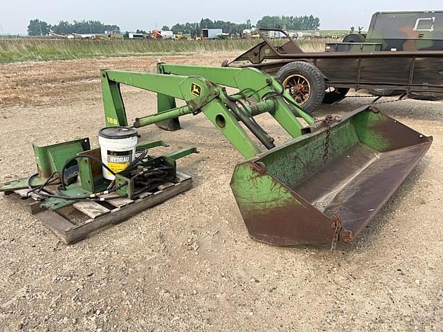 Image of John Deere 158 equipment image 4