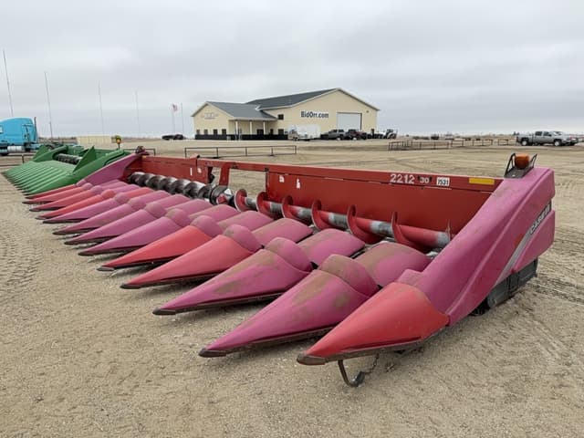 Image of Case IH 2212 equipment image 1