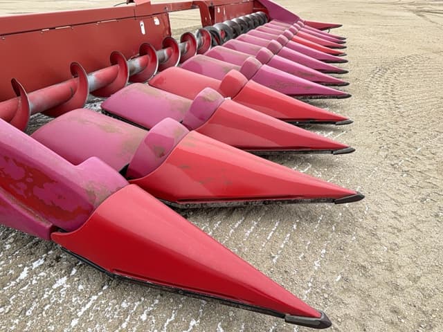 Image of Case IH 2212 equipment image 4